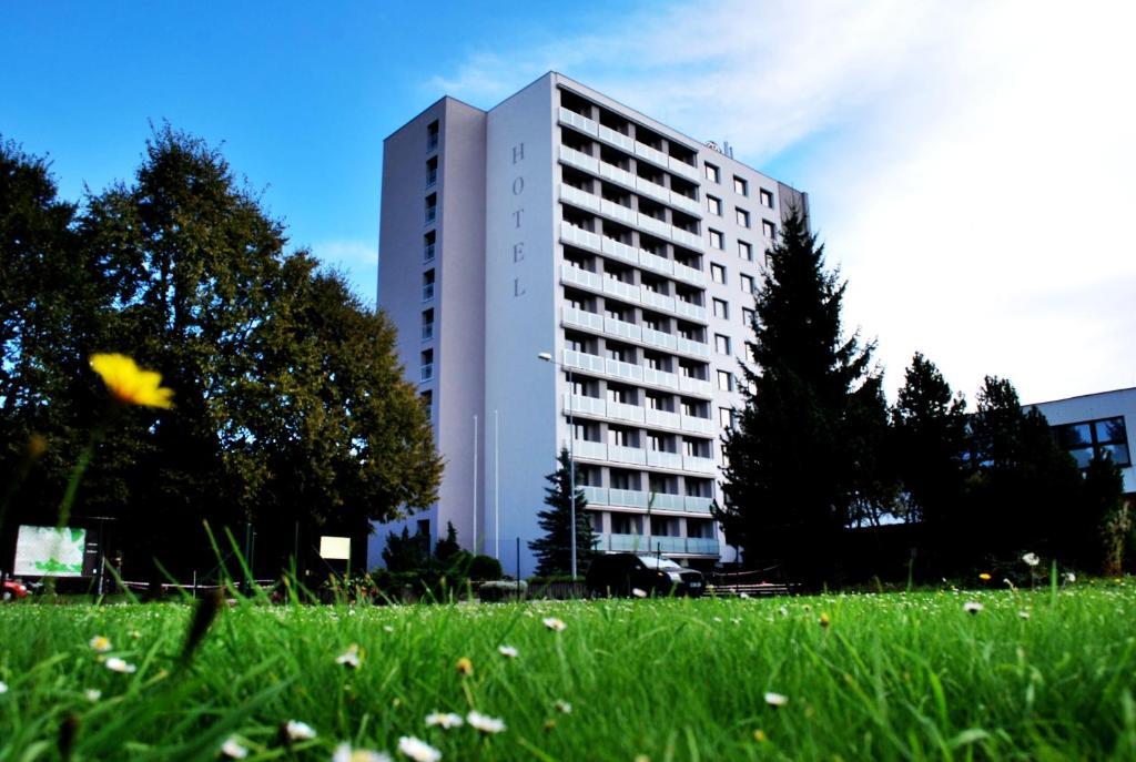 Hotel Patria Trutnov Kültér fotó