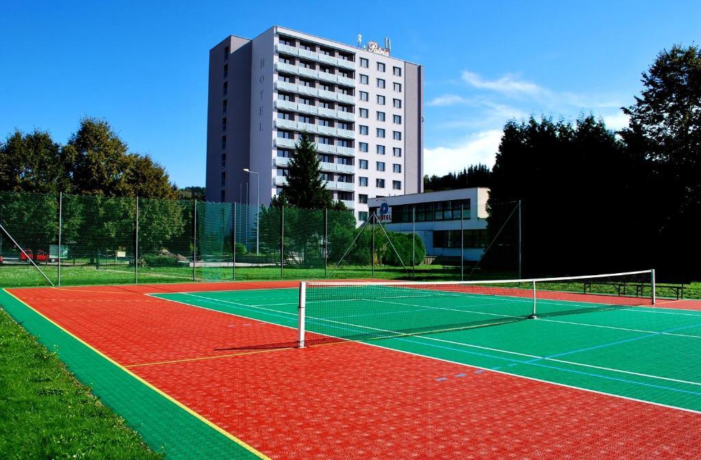 Hotel Patria Trutnov Kültér fotó